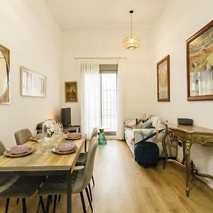 Modern With Seasonal Swimming Pool- 1bd 1bth- Goyeneta Siviglia